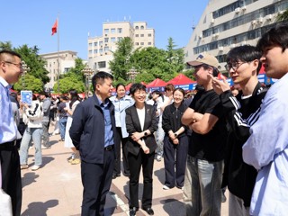 beat365官网与淮北市总工会联合举办“才聚皖北・智汇淮师”专场招聘活动